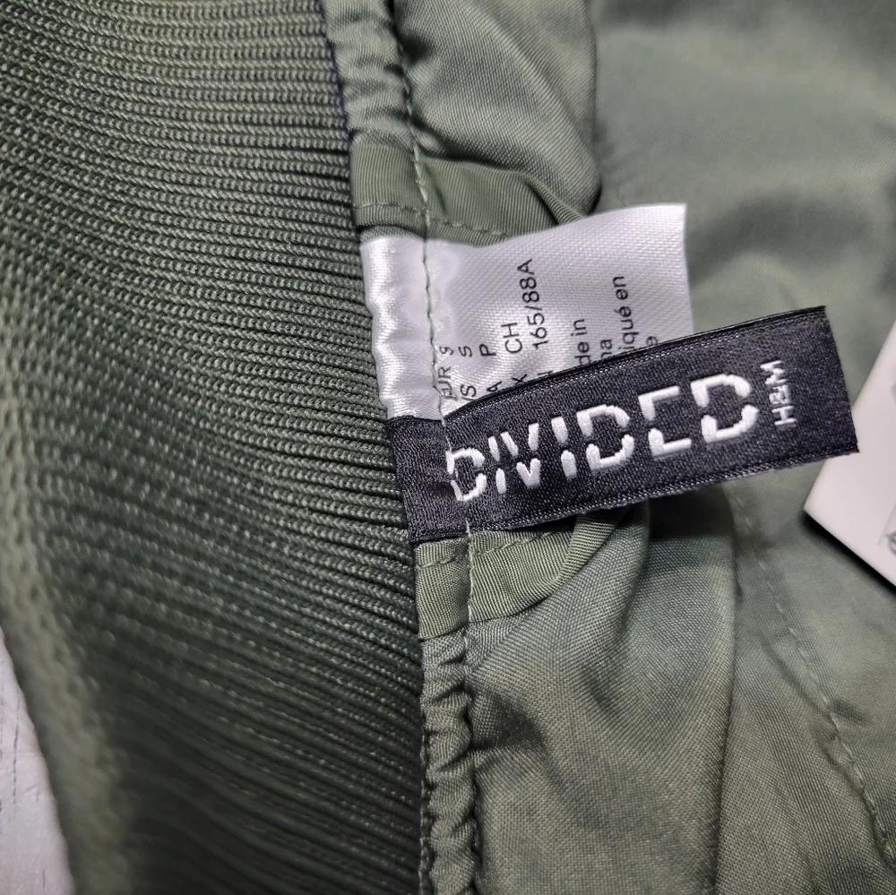 NWT H&M Olive Cropped Bomber Jacket Y2K - Picture 13 of 13